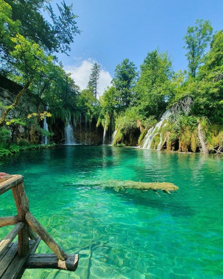 Plitvice Fairytale Acomodação com café da manhã Plitvička Jezera Exterior foto